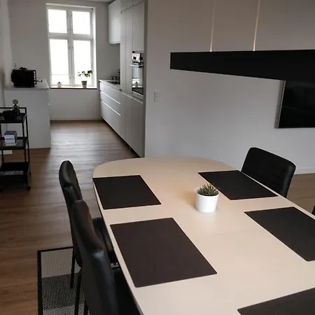 Apartment Perle I Aalborgs Centrum, Nyt, Stille, Gront *